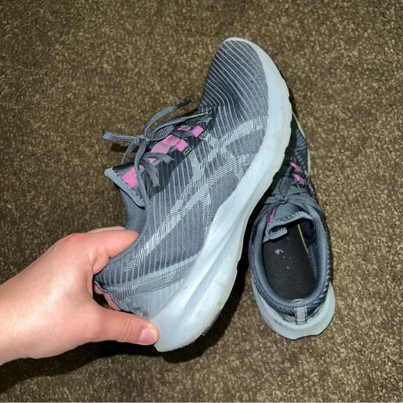 ASICS RUNNING SHOES - Picture 3 of 4